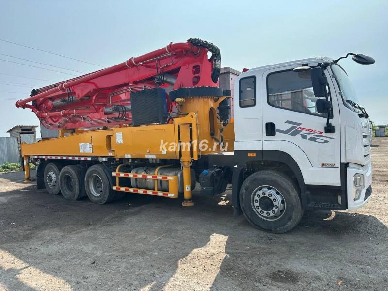 Автобетононасос на Шасси FAW JK6 8х4 c установкой JIUHE JHZ5290THB-38